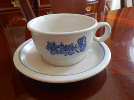 * 4 Pfaltzgraff Dinnerware Yorktowne 1Y Flat Coffee Cups With Saucers 8 Piece - £23.97 GBP