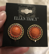 NWT Ellen Tracy Jewelry Gold Tone Coral Acrylic Round Post Earrings - £7.77 GBP