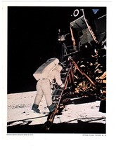 Photograph N.A.S.A. Picture #13 Astronaut Aldrin Descends Ladder To Moon - £2.75 GBP