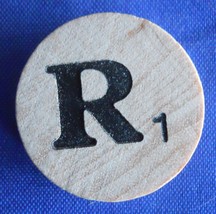 WordSearch Letter R Tile Replacement Wooden Round Game Piece Part 1988 Pressman - $1.22