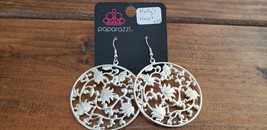 Paparazzi Earrings (New) #525 Holly&#39;s Hoops Silver - £6.83 GBP