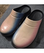 Oofos, SZ 7 Oocloog Clog, Comfort Slip On Shoe - $56.86 CAD