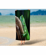 Green Iguana on wood Beach Bath Towel Swimming Pool Vacation Memento Gift - $31.17 CAD+