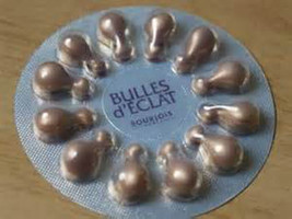 Bourjois Bulles d'Eclat Liquid Foundation Tint #15 Ambre Ensoleille Med-Dark NEW - £7.00 GBP