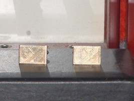  Men’s Pre-Owned Small Gold Tone Square Design Cufflinks - £4.83 GBP