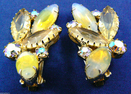 Vintage Floral Yellow Aurora Borealis color crystal Rhinestones clips earrings - £38.21 GBP