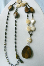 Fashion natural color Mother of Pearl &amp; Tiger Eye beaded link  necklace 20&quot; - £15.29 GBP