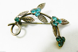 Vintage Silvertone Floral Leaf Blue Crystal  Pin Brooch - £19.94 GBP
