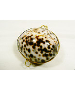 Natural Cowry SeaShell Brass Hinged Snuff Pill coin ring Jewely Trinket Box - £37.40 GBP