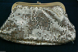 Vintage Whiting &amp; Davis Gold Metal Mesh small Evening Clutch Purse Bag USA - £75.06 GBP