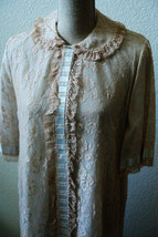 VINTAGE ECRU LACE ON BLUE LINING GOWN ROBE PEIGNOIR SIDE POCKETS ~PRETTY~ - $149.00
