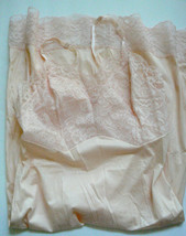 VTG Elegance Vanity Fair Pink lace nylon tricot sz 32 Slip Gown Lingerie - £67.16 GBP