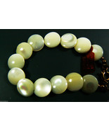 Vintage Lovely Genuine White MOP Mother of Pearl coin Beaded bracelet 7&quot;L - $22.80