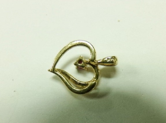 Vintage P14k Yellow Gold Heart & .07ct Ruby Pendant Solitaire Girl's Valentine's Item image 5