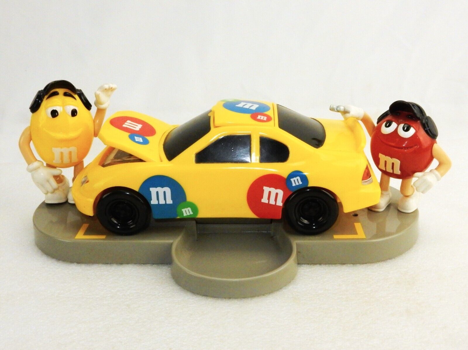 M&amp;M&#39;s Race Car Candy Dispenser, &quot;Under The Hood&quot;, Yellow, Limited Edition - $14.65