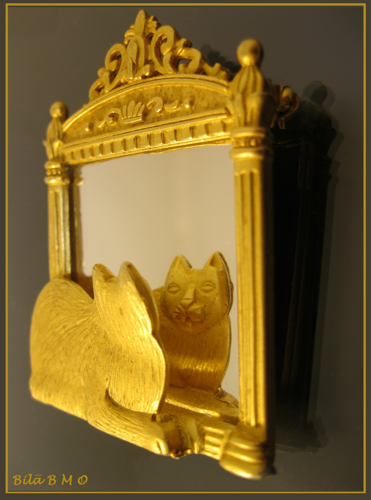 Primary image for CAT looking in the MIRROR 3-D Brooch Pin by JJ -2 1/4 inches tall -FREE SHIPPING