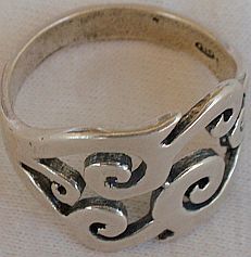 Mefutal silver ring