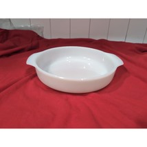 Anchor Hocking 429 Fire-King 9 Inch Round Baking Casserole Dish White Mi... - $11.88