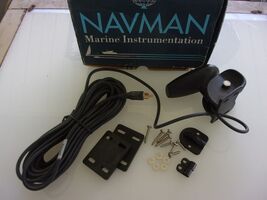 Navman Transducer With transom mount  25 foot data cable with RCA plug - $98.01