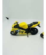 Suzuki 600 1/64th Scale  Motorcycle Model 600 - $9.16