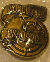 1990 USA World Cup Belt Buckle Brass New in wrapper 3G - $244.42 MXN