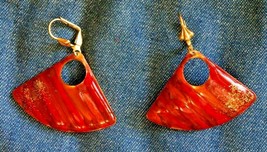 Red &amp; Tangerine Glitter Enamel Gold-tone Pierced Earrings 1980s vintage ... - $12.95