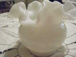 Fenton White Milk Glass 4” ruffled lip vase #24 - £10.72 GBP