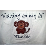 Comical Embroidered Scoop Neck Maternity Shirt - Waiting on my lil&#39; Monkey - £21.29 GBP
