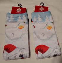 Christmas Socks Ladies Size 9 to 11 2pr Polar Bear With Santa Hat On 29Z - $7.49