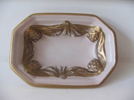 Vintage Carlin Comforts NY Vanity Pin Bowl Dish Guilded Gold on Fleshtone Signed - £11.78 GBP
