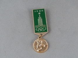  Vintage Summer Olympic Games Pin - Moscow 1980 Fencing Event - Medallio... - $15.00