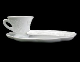 Milk Glass Snack Plate &amp; Cup Set, Harvest Grapes Pattern, Vintage Indian... - $14.65