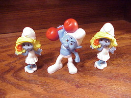 Lot of 3 Smurf McDonalds Toy Figures, Klefty with Dumbell, 2 Smurfettes, 2011 - £4.75 GBP