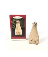 Hallmark Keepsake Ornament Lou Rankin 4&quot; Winter Polar Bear Sitting Anima... - €4,29 EUR