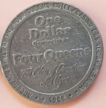 FOUR QUEENS The Class of Downtown Las Vegas, NV One Dollar Gaming Token, 1988 - £4.47 GBP