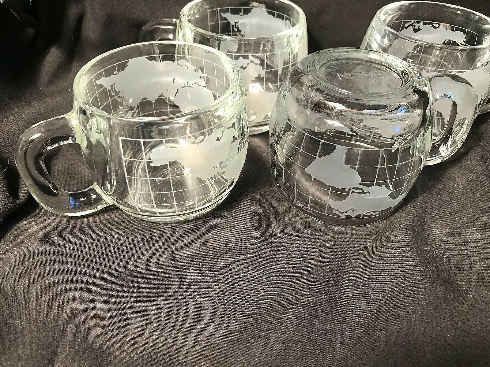 4 Nestles Glass Tea or Chocolate Cups Globes - £12.75 GBP