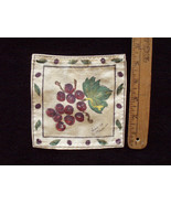 5.5&quot;  patch, applique, pocket-Pale Yellow  cotton with grapes - $5.48 CAD