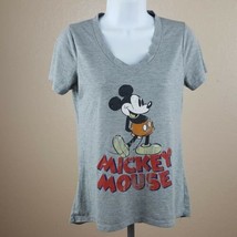 Disney Women&#39;s V-neck T-shirt Size XS Gray Mickey Mouse TK9 - £6.56 GBP
