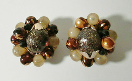 Vtg MARKED Hong Kong Beaded Cluster Clip on Earrings Chocolate &amp; Caramel... - $10.00