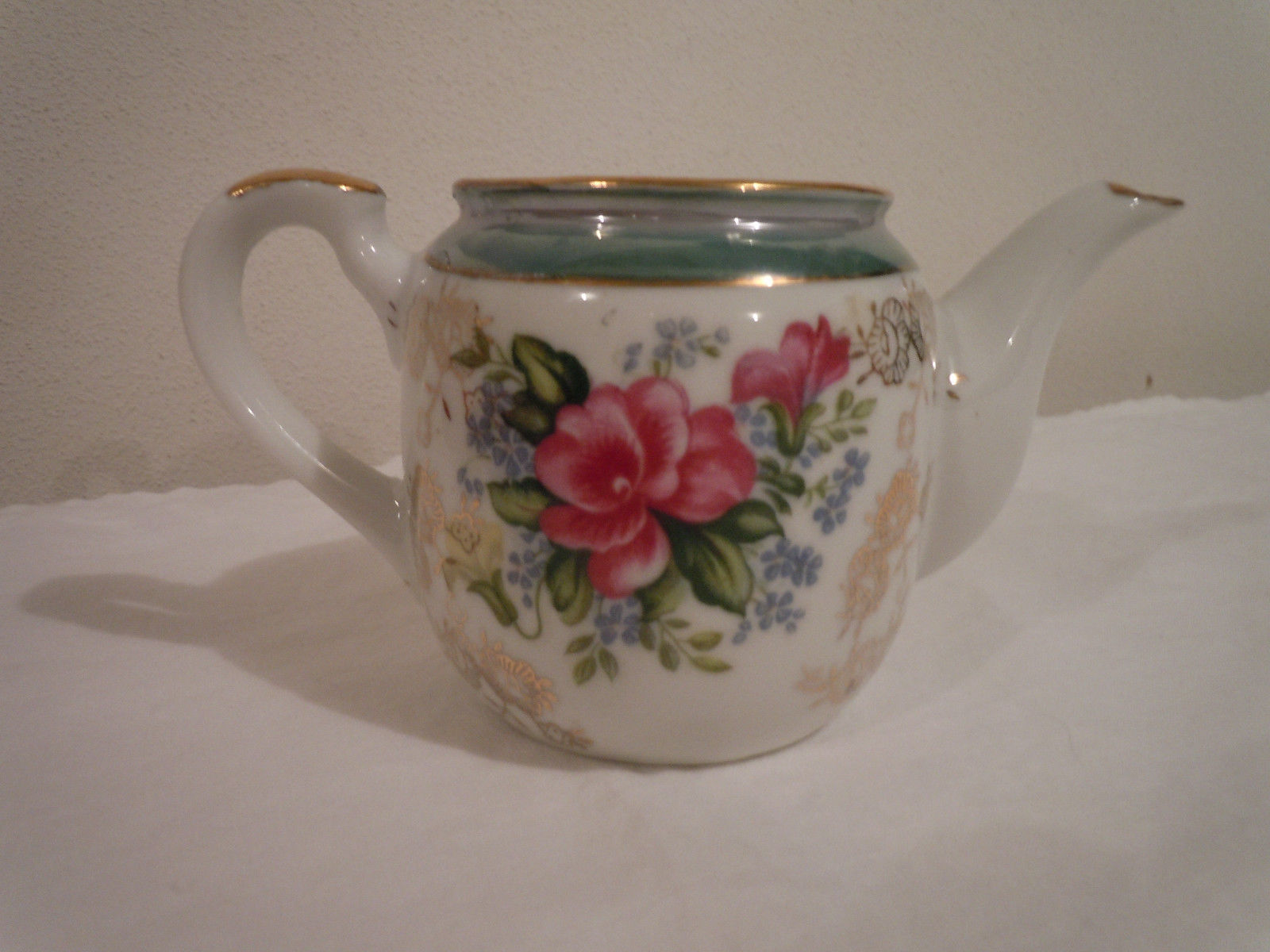 MiniTea Pot Opalescent Blue Green w Rose Motif Gold Trim &amp; Gold Roses. 4... - $6.49