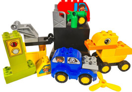 Lego Duplo  Construction Lot Gas Can Fire Stop Light Duck Cars Engine - £12.58 GBP