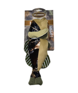Ruff &amp; Whiskerz Outdoor Hunterz Natural Prey Training Fish Toy 12in - $451.27 MXN
