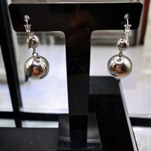 Silver Tone Pierced Earrings Double Ball Round Shaped Dangle Drop Light Weight  - £6.42 GBP