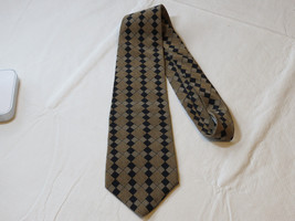 Guess USA American Tradition menswear neck tie silk necktie Men&#39;s GUC - £15.99 GBP