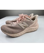 New Balance Women&#39;s Fresh Foam Arishi V4 Running Shoe, size 9 - $886.86 MXN
