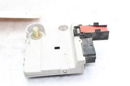 05-06 MERCEDES-BENZ CL65 AMG Rear Trunk Fuse Relay Box Module F588 image 8