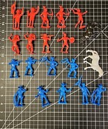 Plastic Vintage COWBOYS &amp; INDIANS Figures Lot Of 20 2.5”  - $12.86