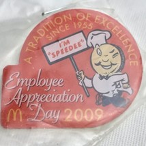 McDonald&#39;s Employee Appreciation Day 2009 Pin in original package Crew F... - £7.95 GBP