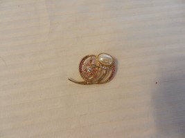 Vintage Gold Tone Pin Oval Shaped With Faux Pearl, Pink &amp; White Rhinestones - £31.47 GBP