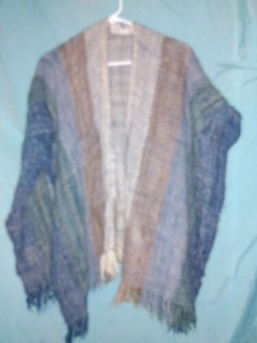 Primary image for Vintage Manos Del Uruguay 100% Virgin Wool Poncho handspun & handmade OS 